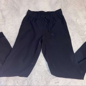 Lululemon On the Fly Mid-Rise Jogger TravelWoven
